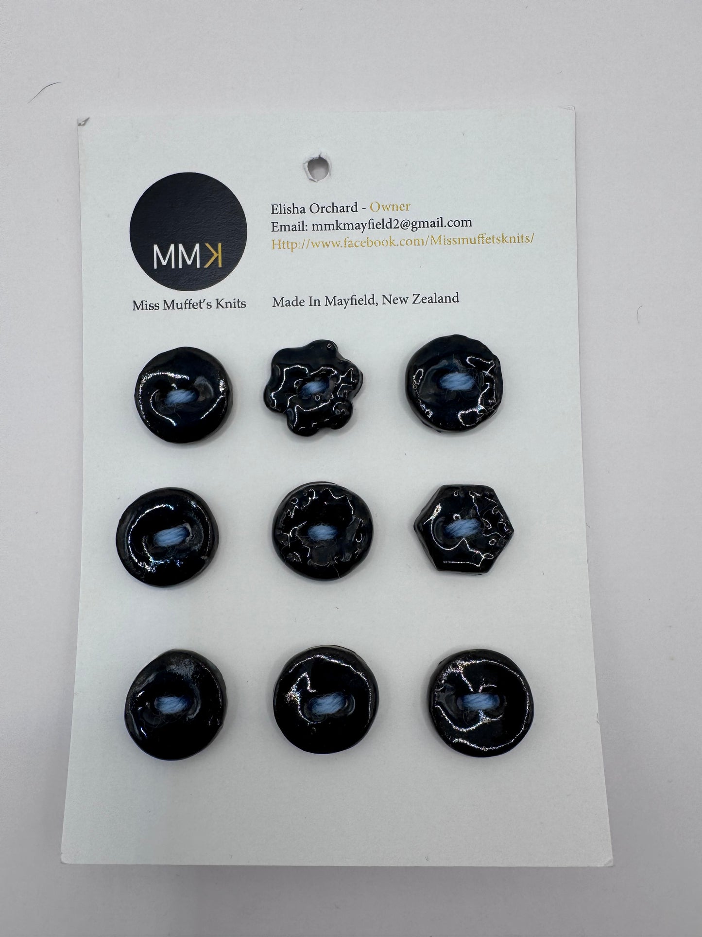 Miss Muffet's Knits: Ceramic Buttons - 9 per sheet