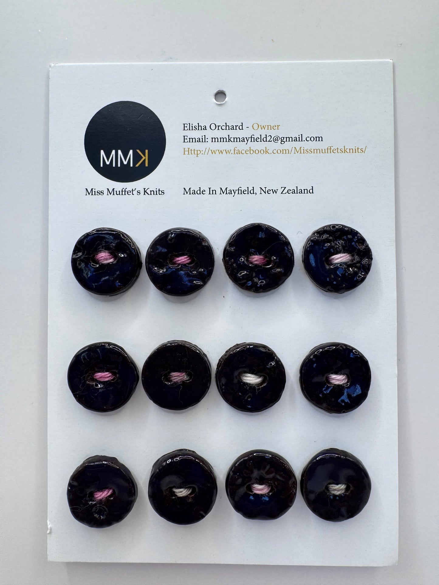 Miss Muffet's Knits: Ceramic Buttons 12 per sheet/1.5cm
