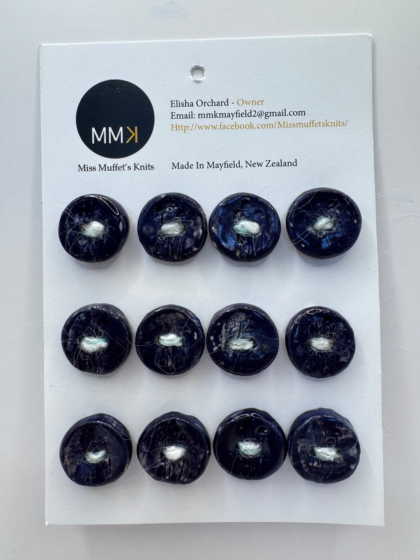 Miss Muffet's Knits: Ceramic Buttons 12 per sheet/1.5cm