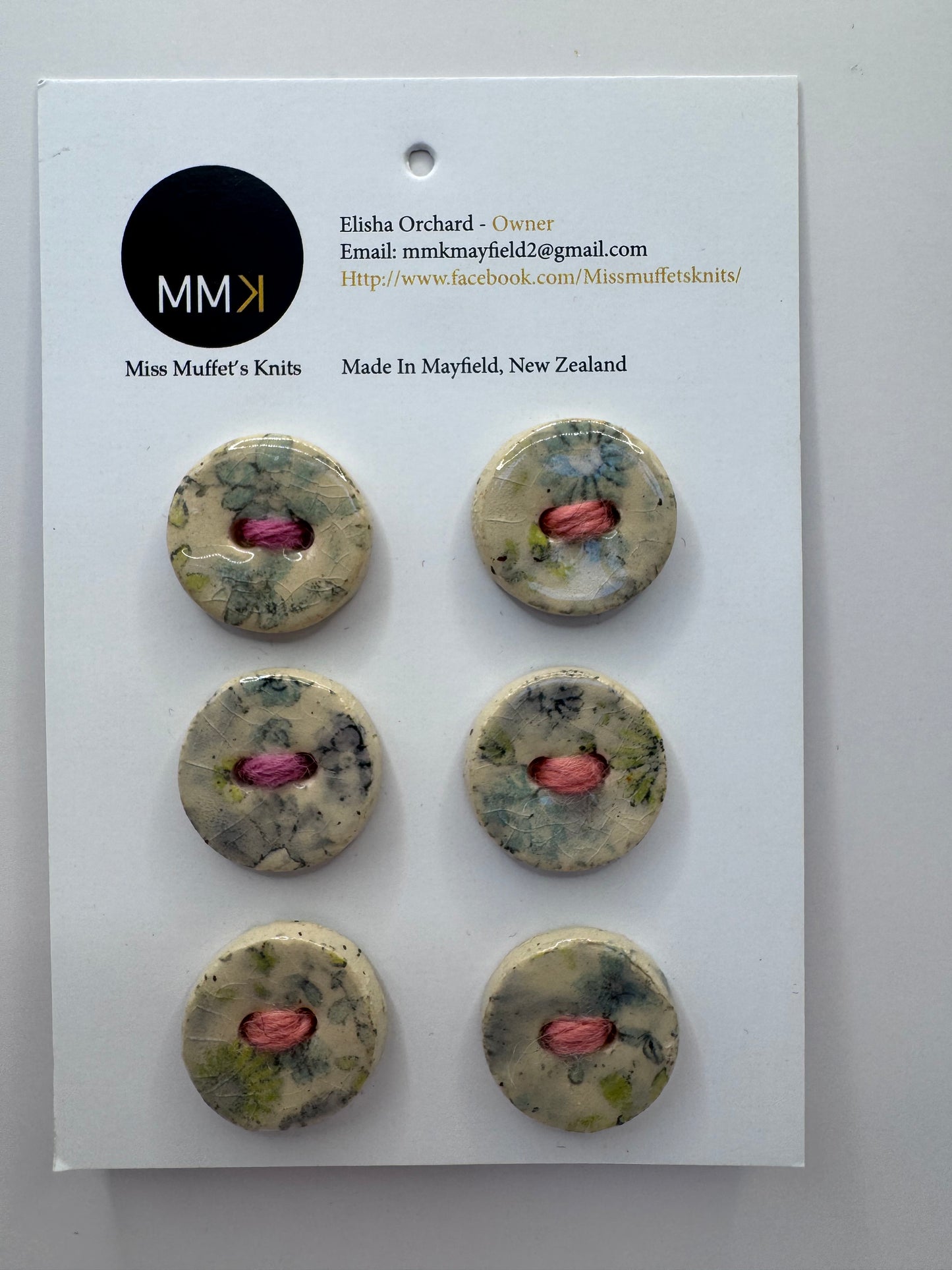 Miss Muffet's Knits: Ceramic Buttons - 2cm 6 per sheet