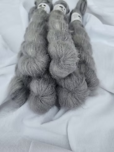 Dye Studio 54, Cloud, lace weight Baby Suri Alpaca/Mulberry Silk yarn