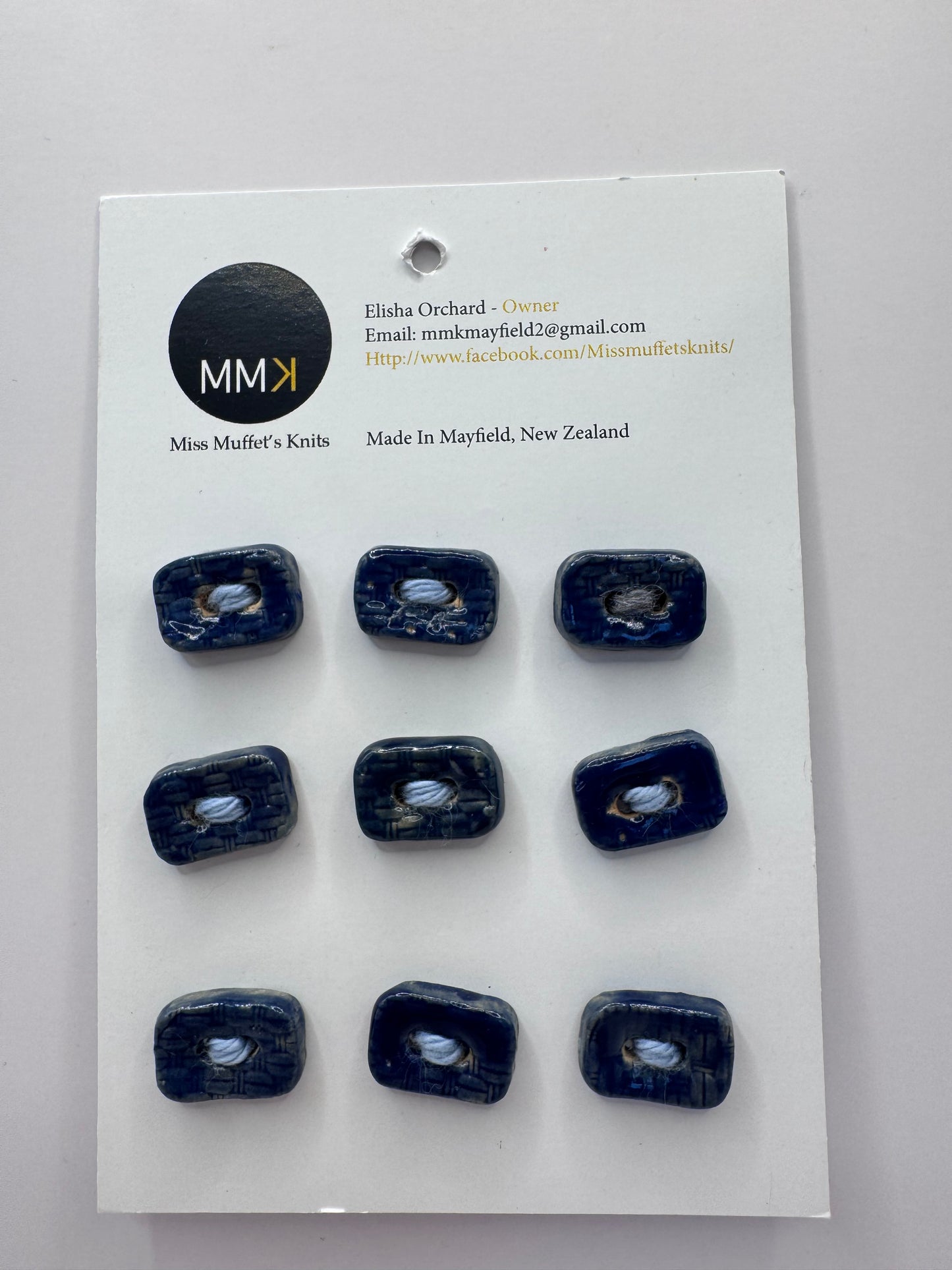 Miss Muffet's Knits: Ceramic Buttons - 9 per sheet