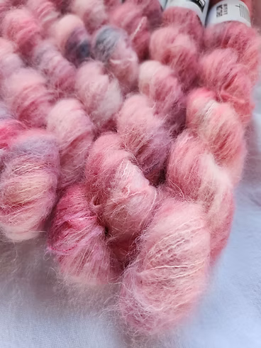 Dye Studio 54, Cloud, lace weight Baby Suri Alpaca/Mulberry Silk yarn