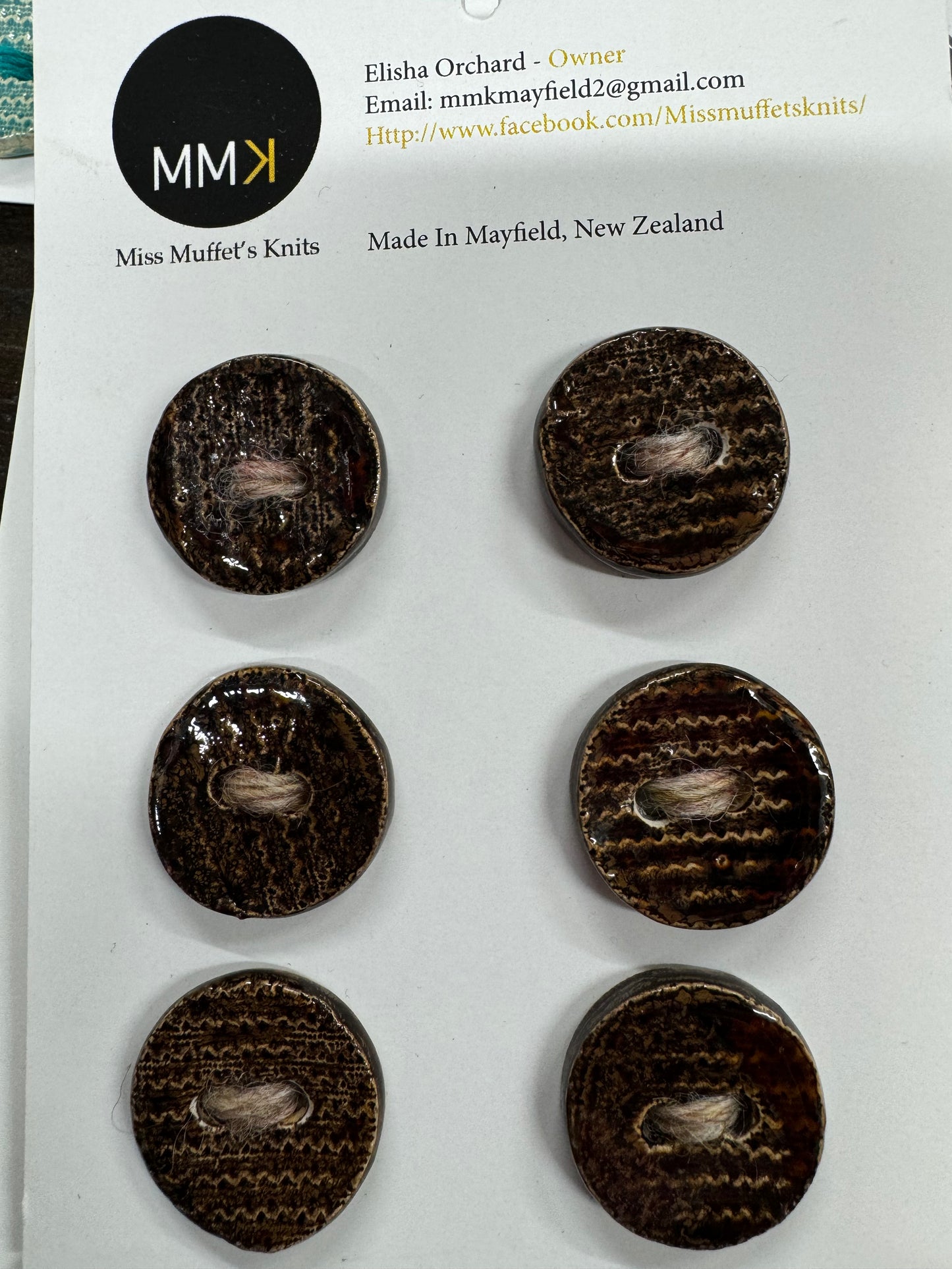 Miss Muffet's Knits: Ceramic Buttons - 2cm 6 per sheet