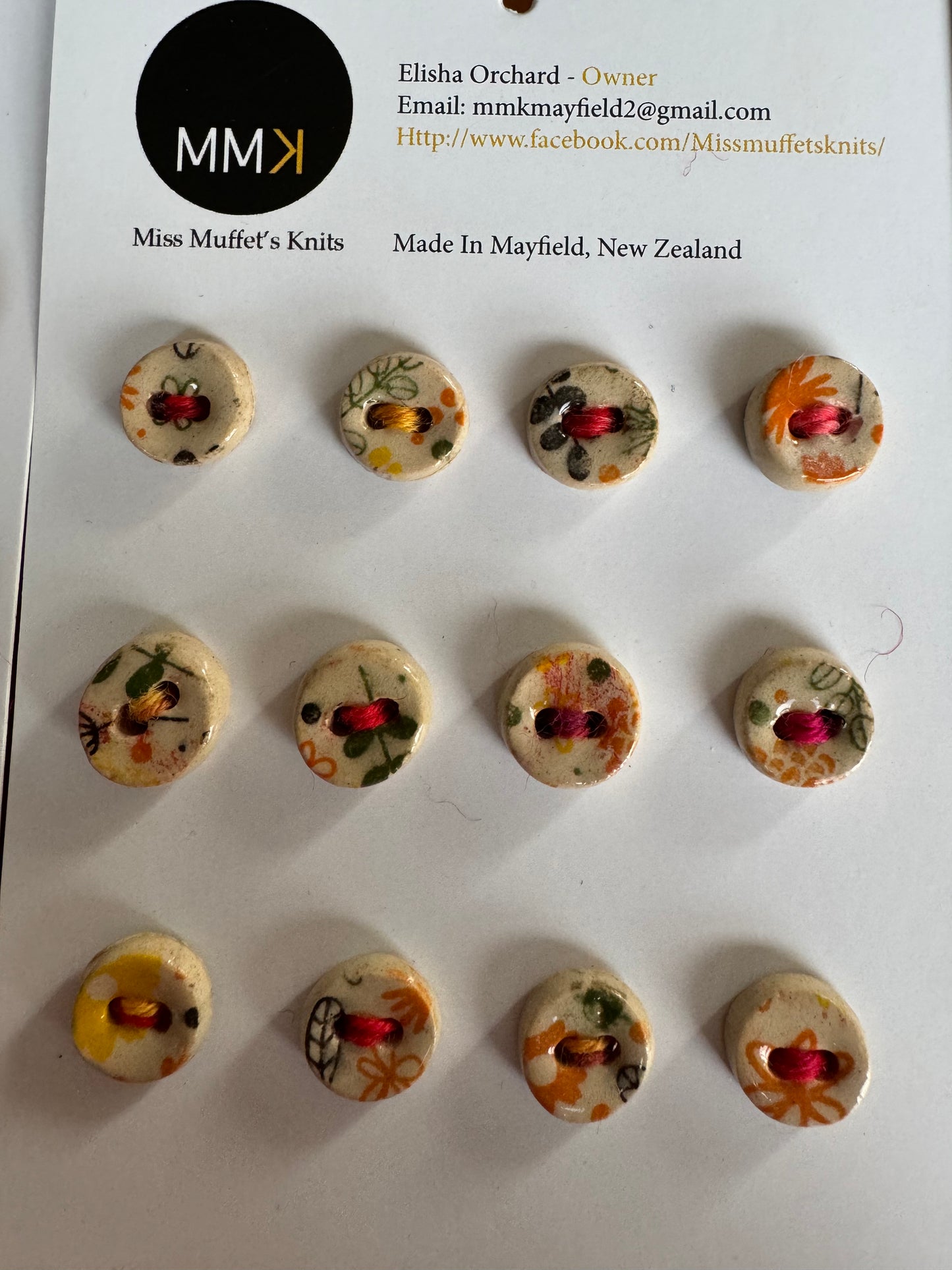 Miss Muffet's Knits: Ceramic Buttons 12 per sheet